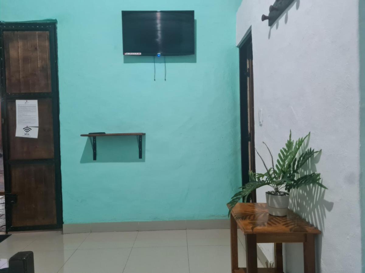 Hotel Alcazar Real Utica 외부 사진