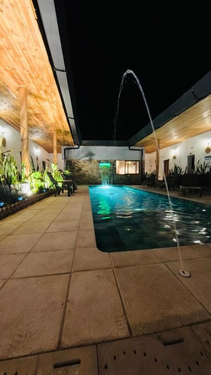 Hotel Alcazar Real Utica 외부 사진