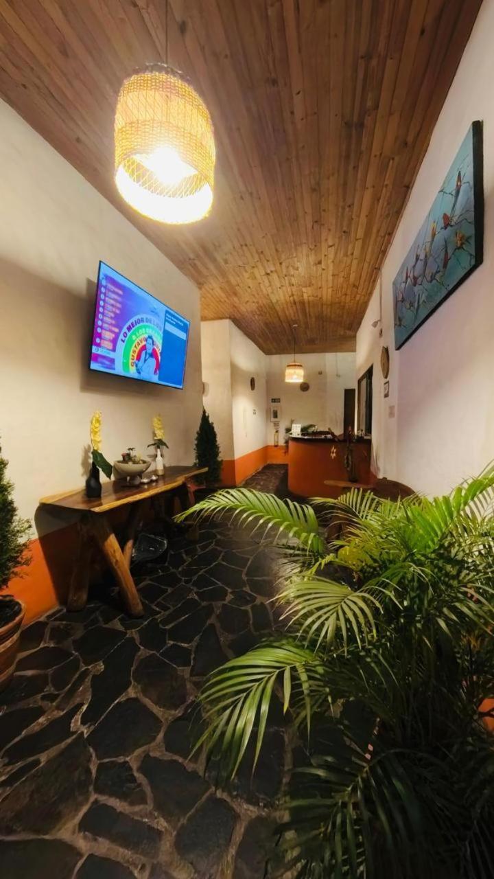 Hotel Alcazar Real Utica 외부 사진