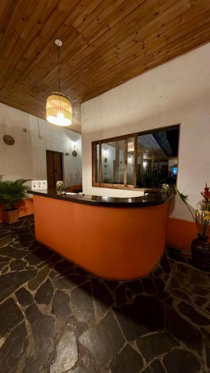 Hotel Alcazar Real Utica 외부 사진